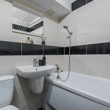 Lux شقة غدينيا