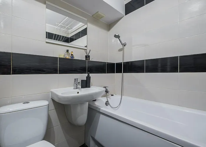 Lux شقة غدينيا